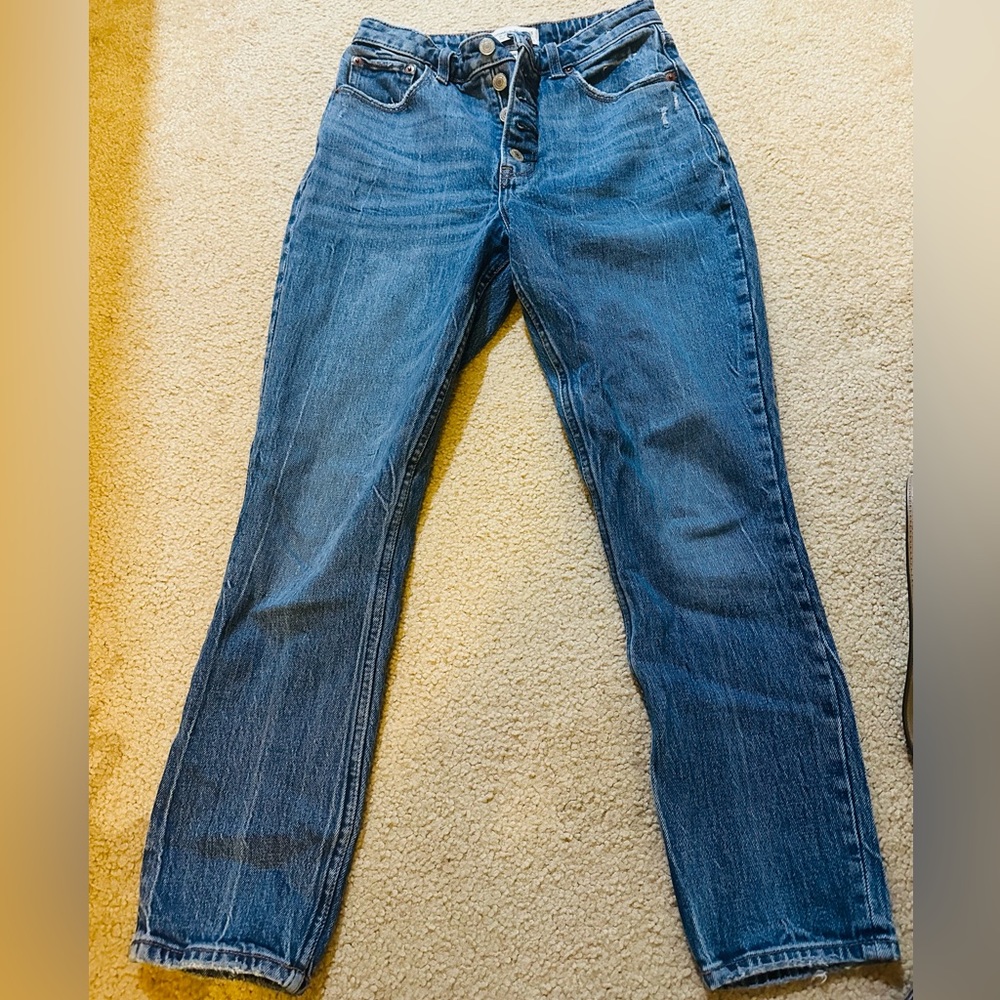 High rise curve love Abercrombie jeans. Perfect for work or play. Like new!